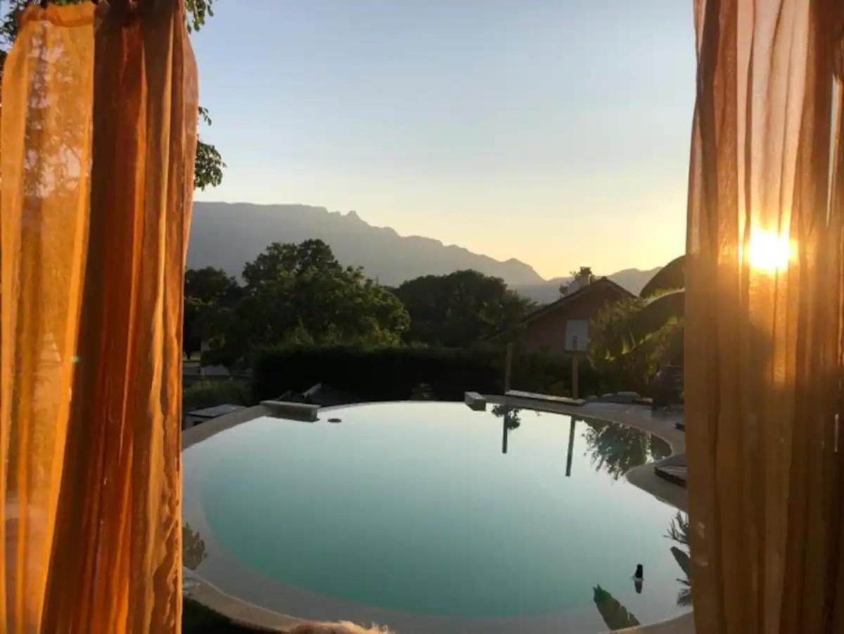 A La Marc'Quize Chambres D'Hotes, Petit Dejeuner Compris, Avec Piscine A Debordement En Exterieur, Bain Nordique A 38 Degres En Prestation Supplement Sur Reservation Horaire Anticipee 1 Place De Parking Gratuite Sur Place Mouxy Eksteriør bilde