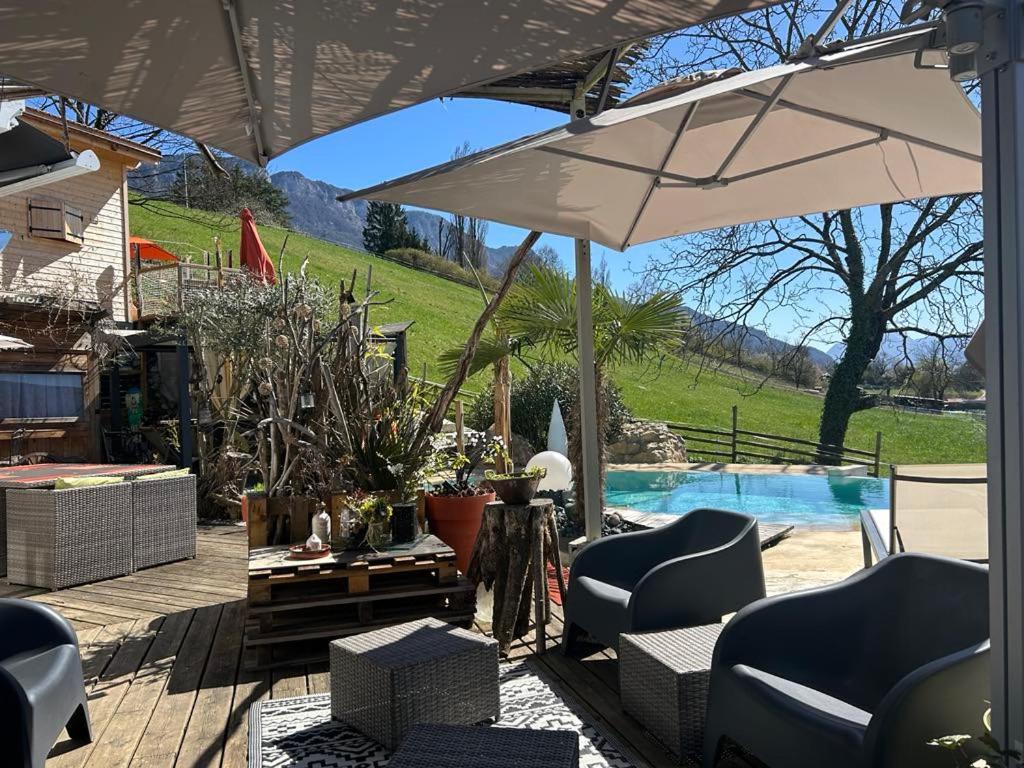 A La Marc'Quize Chambres D'Hotes, Petit Dejeuner Compris, Avec Piscine A Debordement En Exterieur, Bain Nordique A 38 Degres En Prestation Supplement Sur Reservation Horaire Anticipee 1 Place De Parking Gratuite Sur Place Mouxy Eksteriør bilde